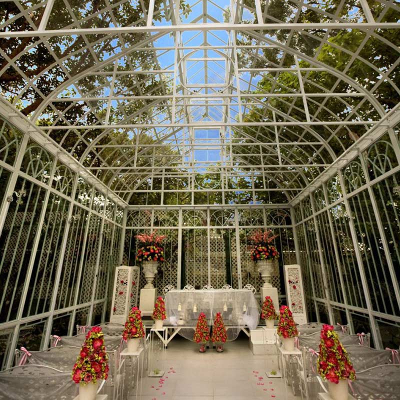 High quality glass and polycarbonate greenhouses